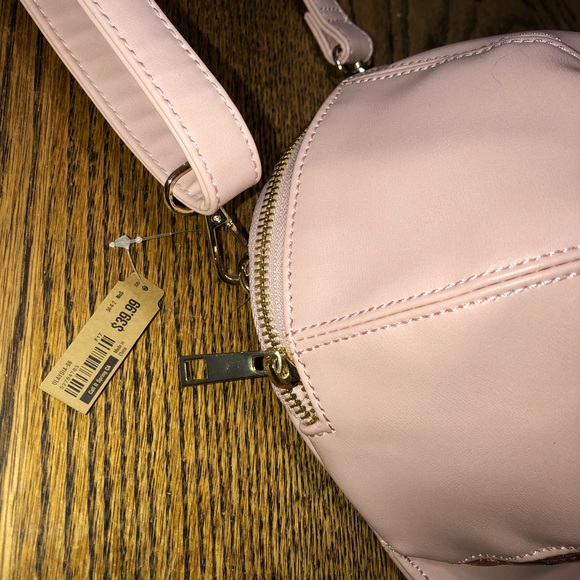 NWT Call It Spring Girl Gang Baseball Cap Crossbody Purse - Picture 4 of 8